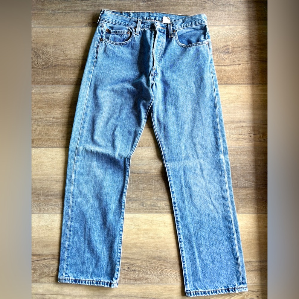 Levi’s 501 Original Fit Jeans Vintage 2002 Button Fly • Red Tab • 100% Cotton